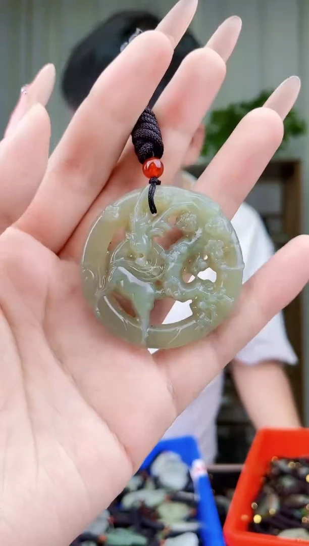 和田玉未镶嵌挂件拍一发一，多样性发货！