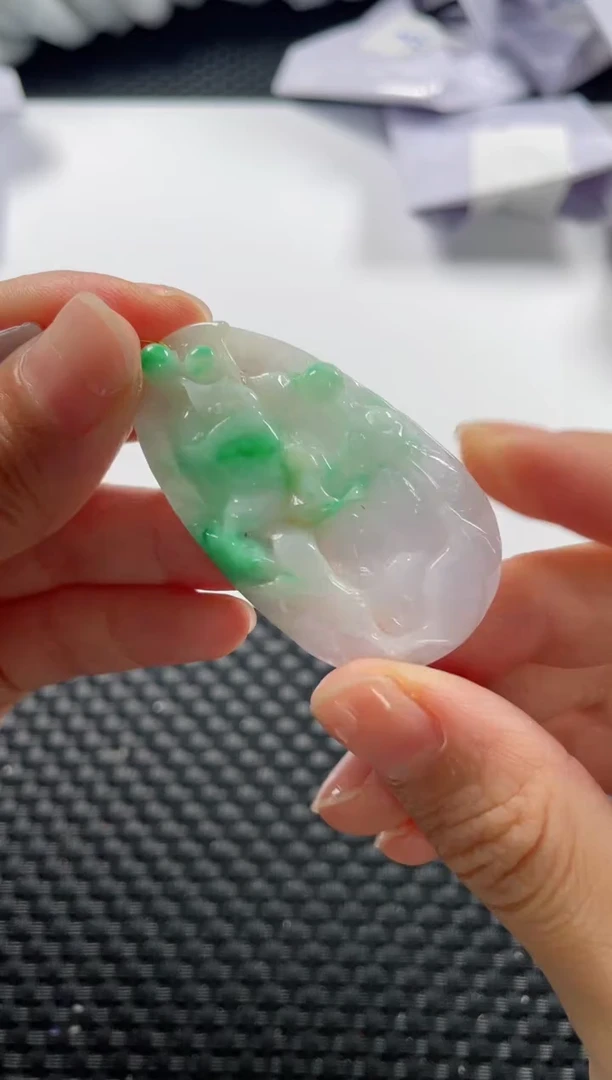 颈饰未镶嵌翡翠  5411