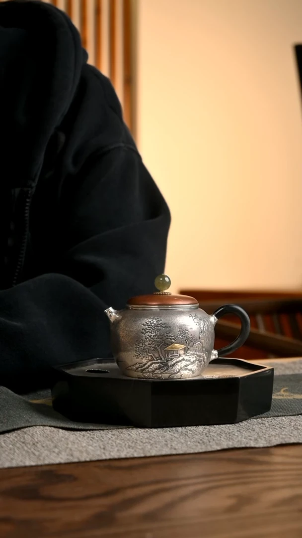 ✨**✨洪继科铜包银盖山水泡茶壶