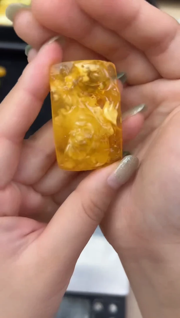 未镶嵌蜜蜡裸石蜜蜡吊坠