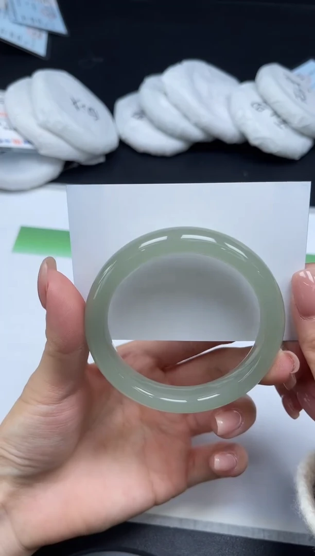 未镶嵌手镯石英质玉055-5455