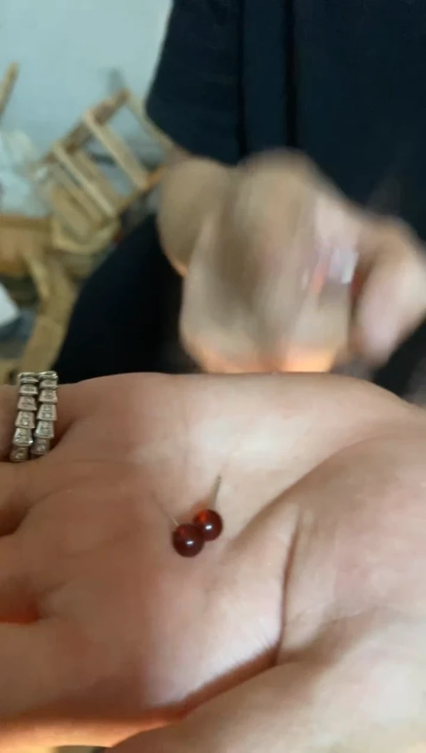 银S925镶嵌琥珀耳饰1546454