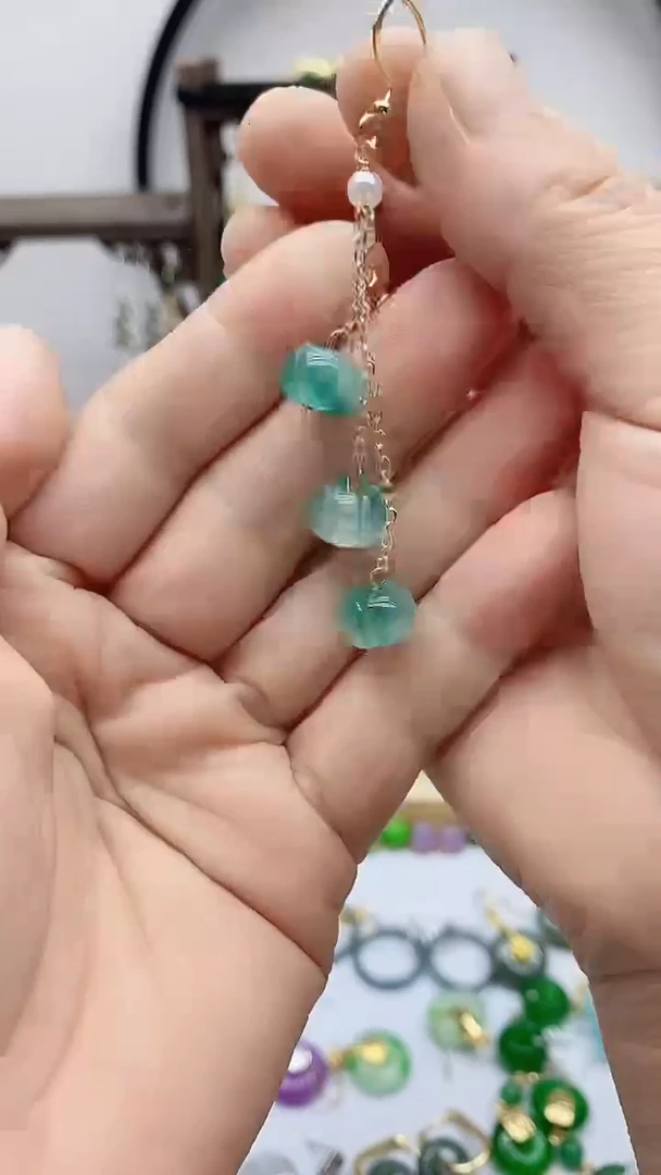 14K金镶嵌石英质玉（天山翠）耳饰348