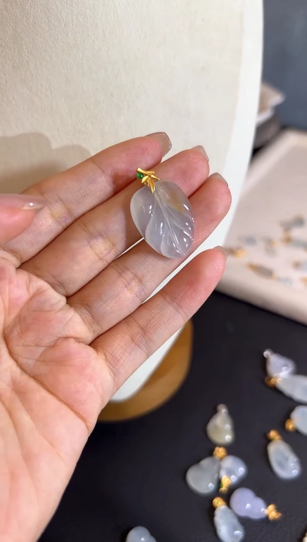 【闪购商品】翡翠颈饰18K金镶嵌翡翠源头直播间