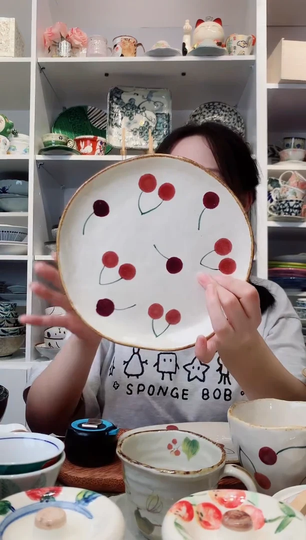 陶瓷粗陶手绘樱桃异形圆盘21cm