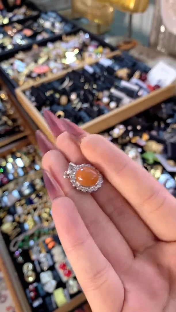 【闪购商品】瓷片楚楚中古珠宝甄选不退换