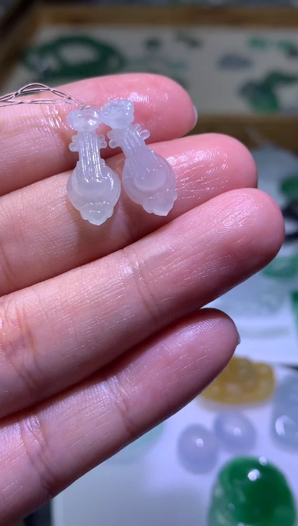 未镶嵌定制翡翠毛货