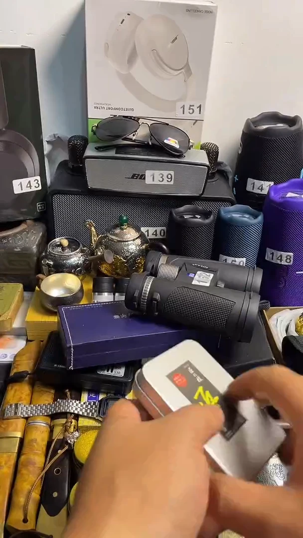 瓷片闪购商品 如图所示