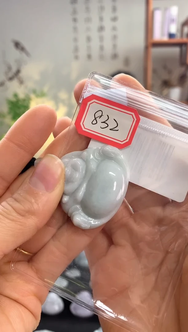 【闪购商品】翡翠颈饰未镶嵌佛公832