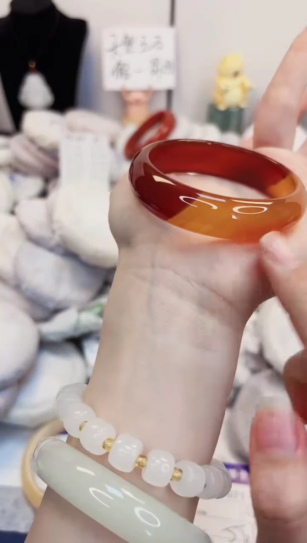 【闪购商品】石英质玉手镯未镶嵌71-玛瑙-圈口55