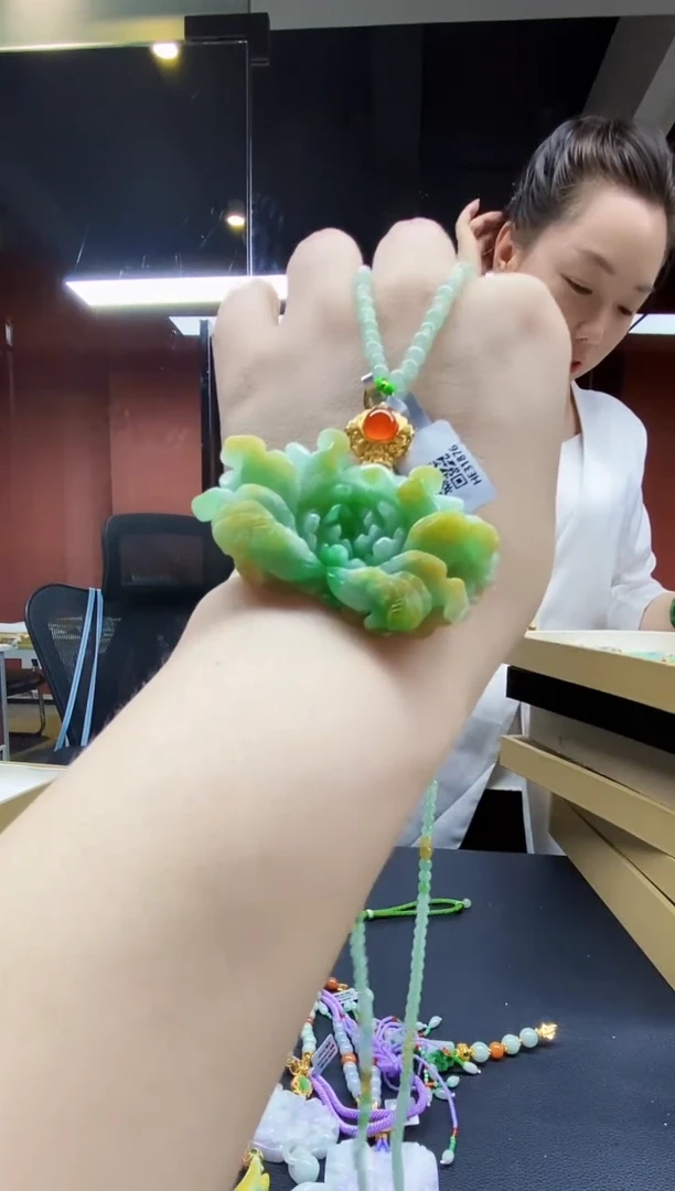 颈饰未镶嵌翡翠翡翠吊坠