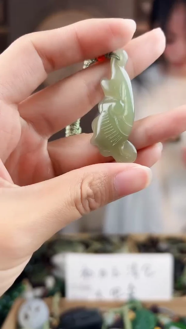 颈饰未镶嵌和田玉拍一发一，多样性发货