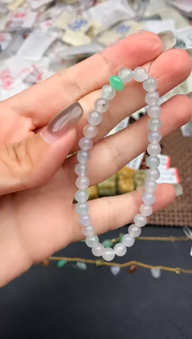 未镶嵌挂件翡翠—