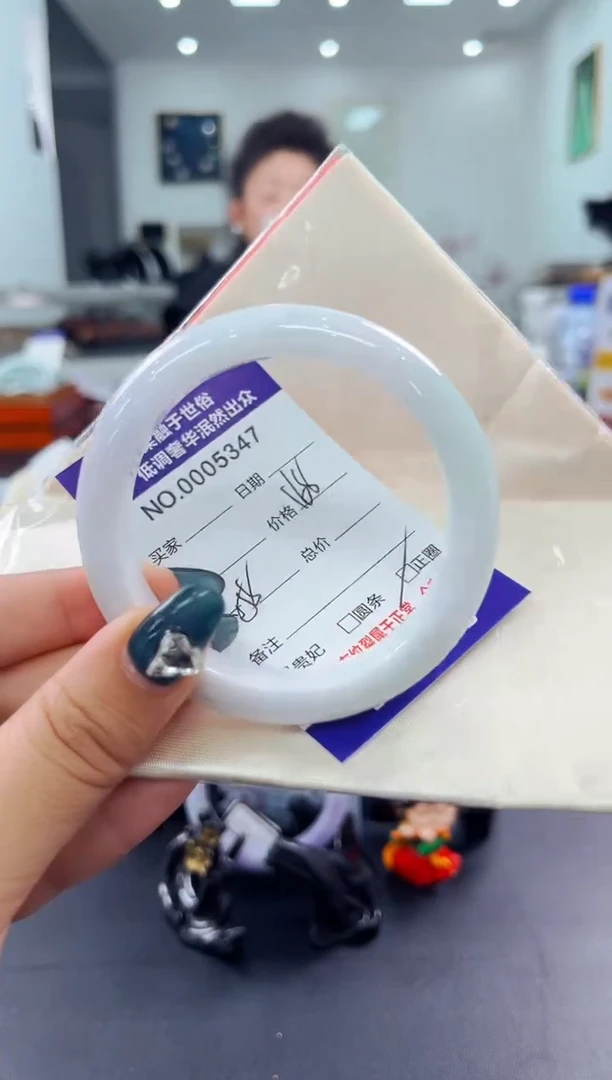 翡翠手镯未镶嵌天然缅甸A货翡翠