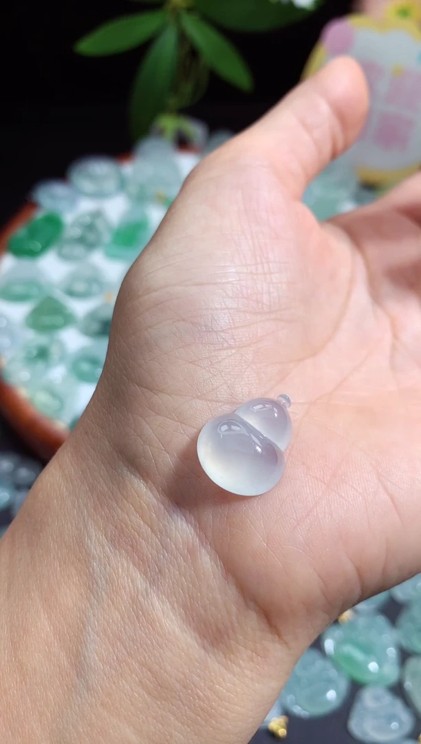 颈饰未镶嵌翡翠睿*宝葫芦