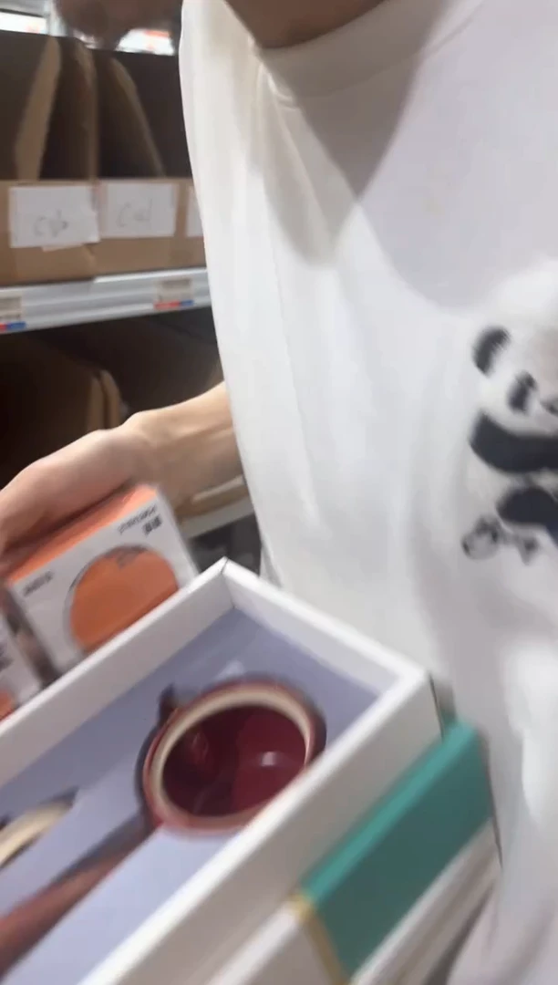 @@          B127加两盒旅行白茶