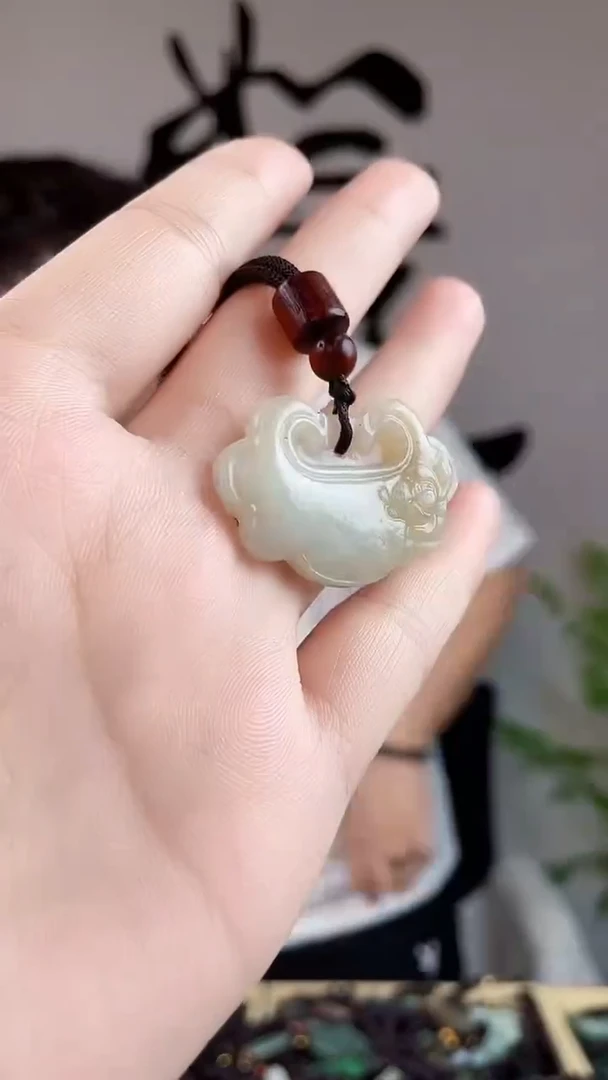 和田玉未镶嵌挂件多样性发货，拍一发一