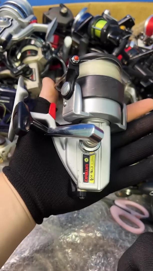 小*微瑕钓鱼轮，直播间讲解为准，看清楚再拍，如有拆卸不退换