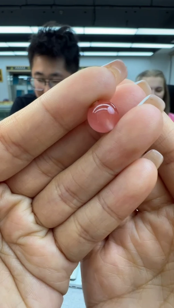 南红玛瑙18K金镶嵌颈饰3秒拍号