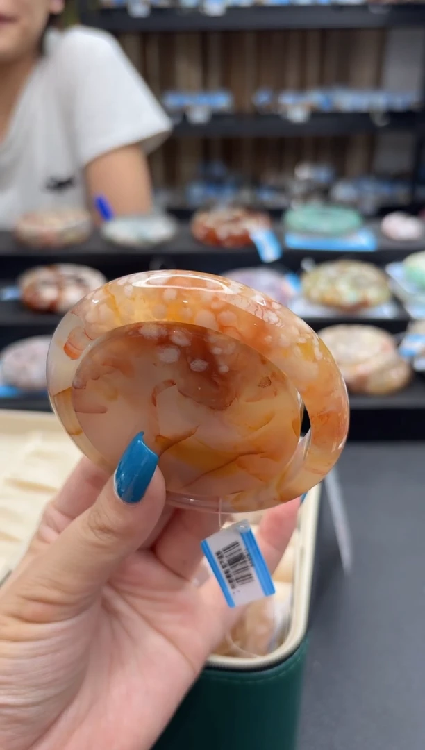 未镶嵌手镯石英质玉春*685(64圈赠送镯心)