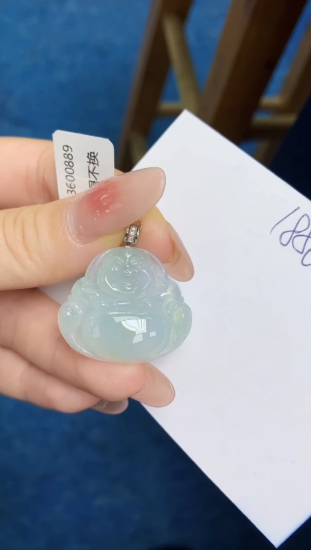 翡翠18K金镶嵌颈饰 天然缅甸翡翠A货