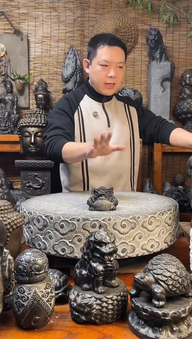 石材10金蟾天然青石雕刻