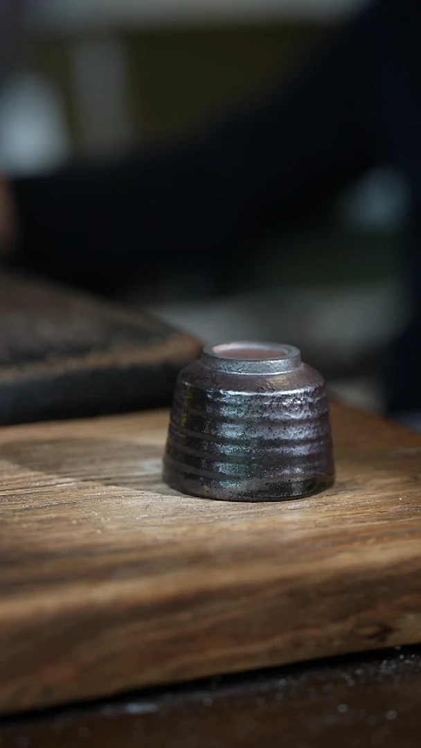 龙窑兽**人浪鬼柴烧-微瑕小包主人杯