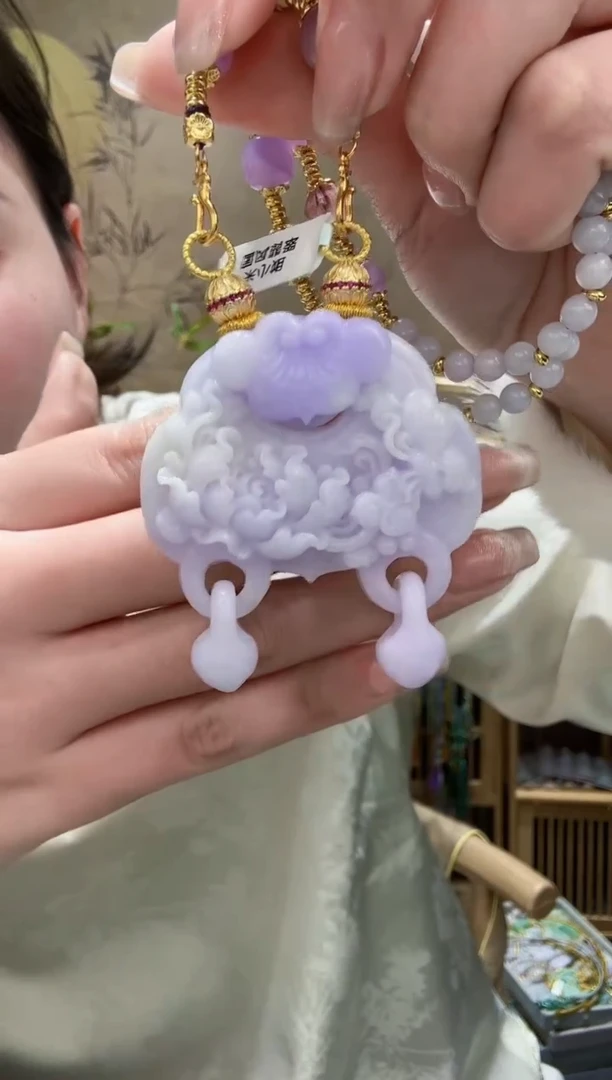 【闪购商品】翡翠颈饰未镶嵌吊坠