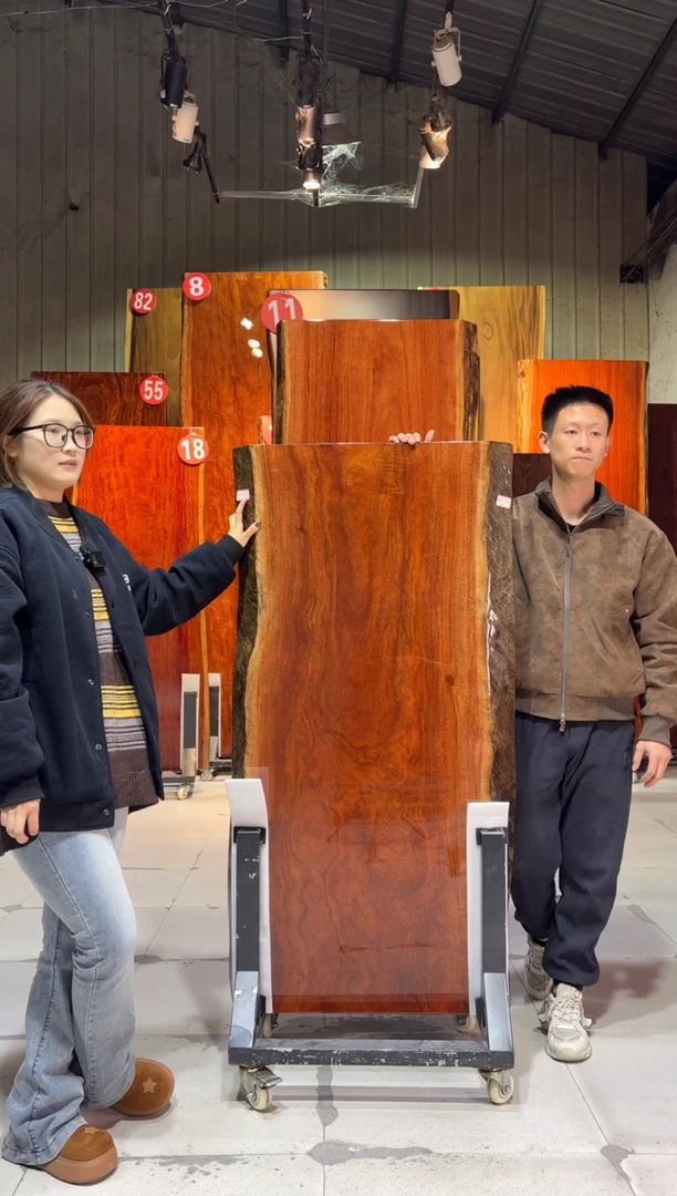 木刚果花大板尺寸：140*70*71*6.5