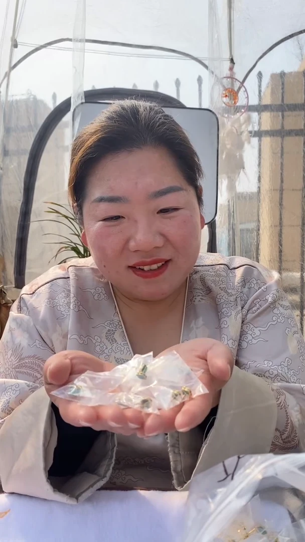 【闪购商品】孔雀石耳钉未镶嵌四叶草款耳钉多样性发其一