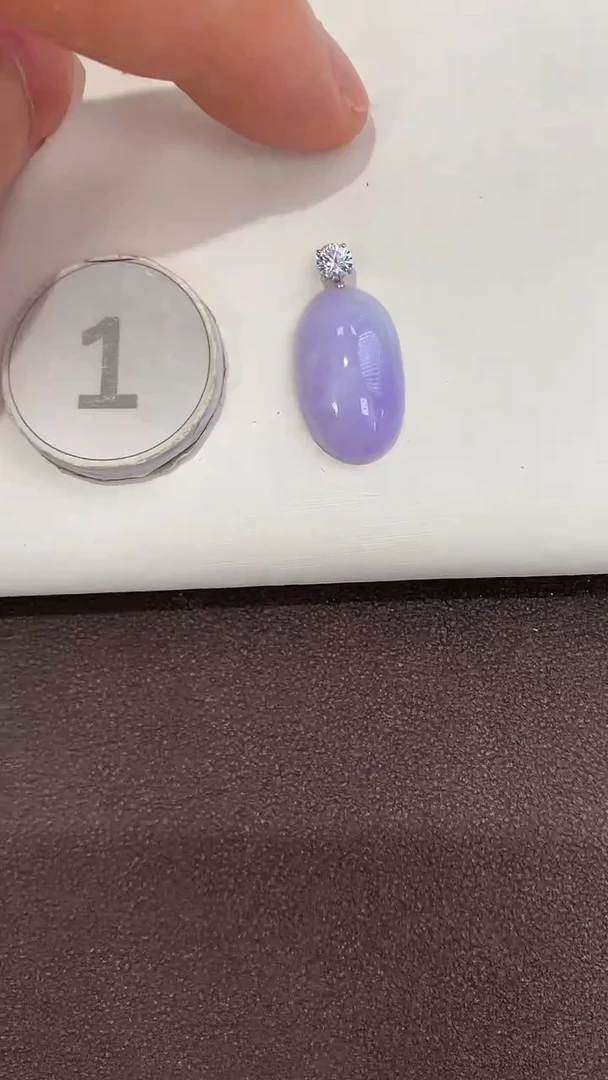 颈饰18K金镶嵌翡翠天然缅甸a货翡翠