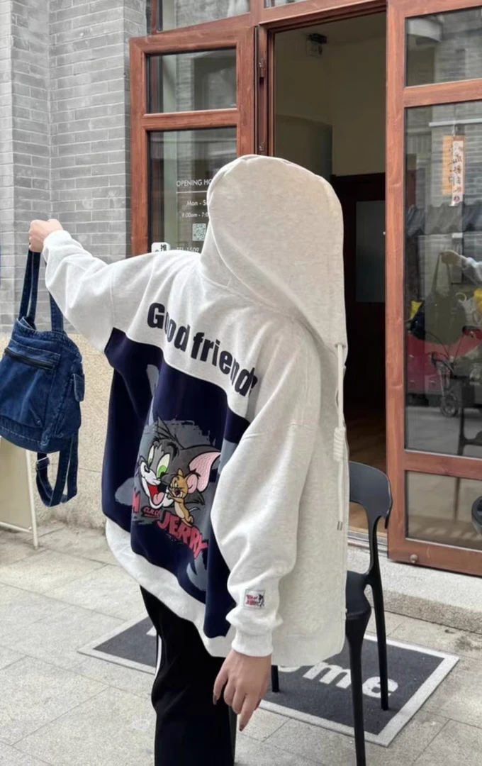 猫和老鼠拼接加绒外套