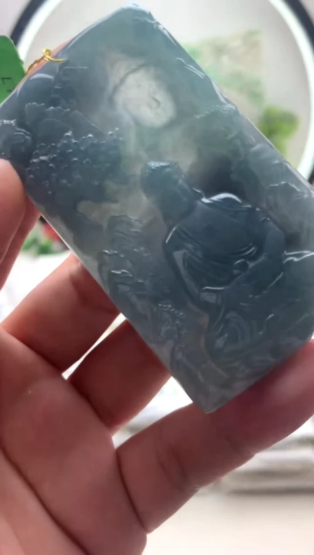 颈饰未镶嵌翡翠大日如来