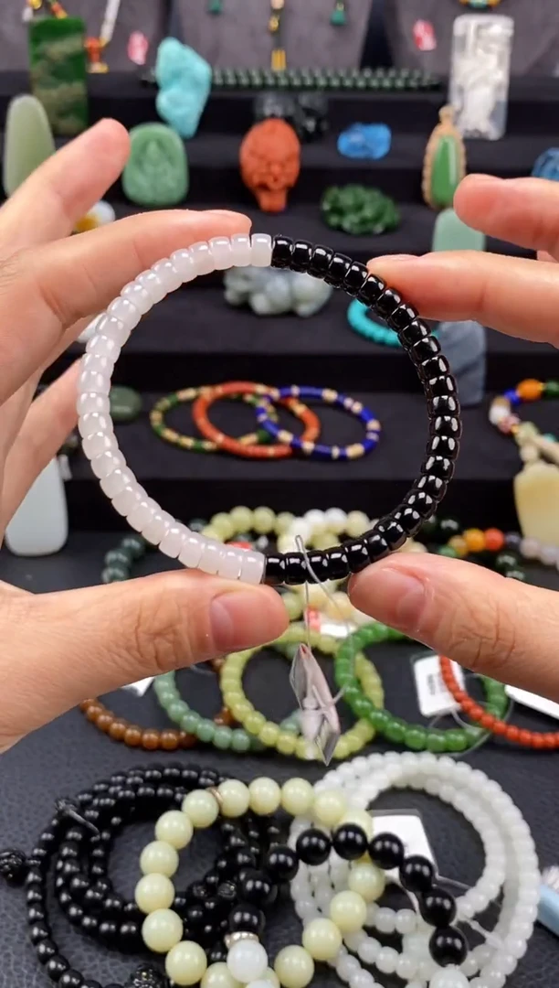 手串未镶嵌和田玉5.5mm黑白药片手串