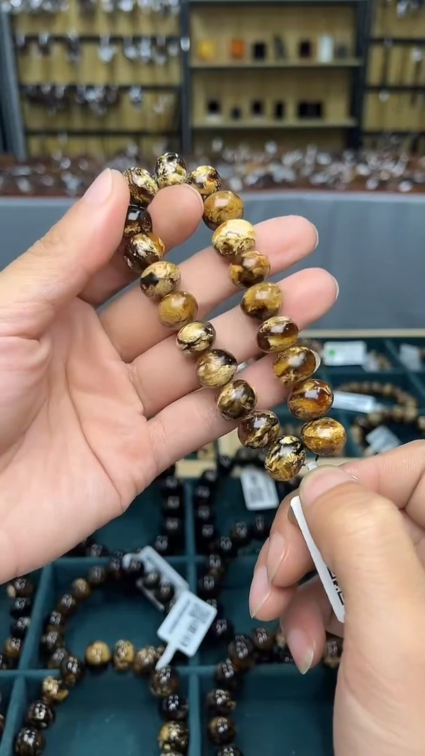 裸石琥珀未镶嵌抚顺琥珀12+溶洞多样性发其一