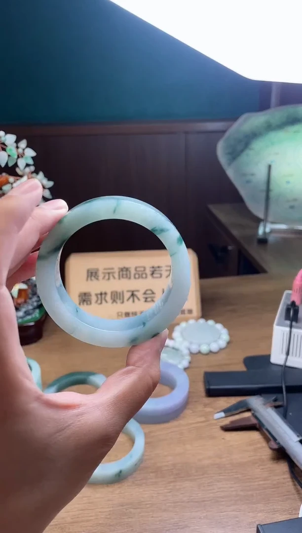 【闪购商品】定制翡翠手镯未镶嵌定制