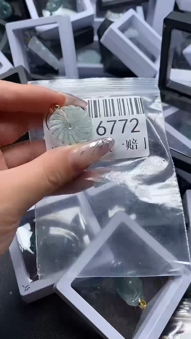 吊坠(不含链)未镶嵌翡翠6772