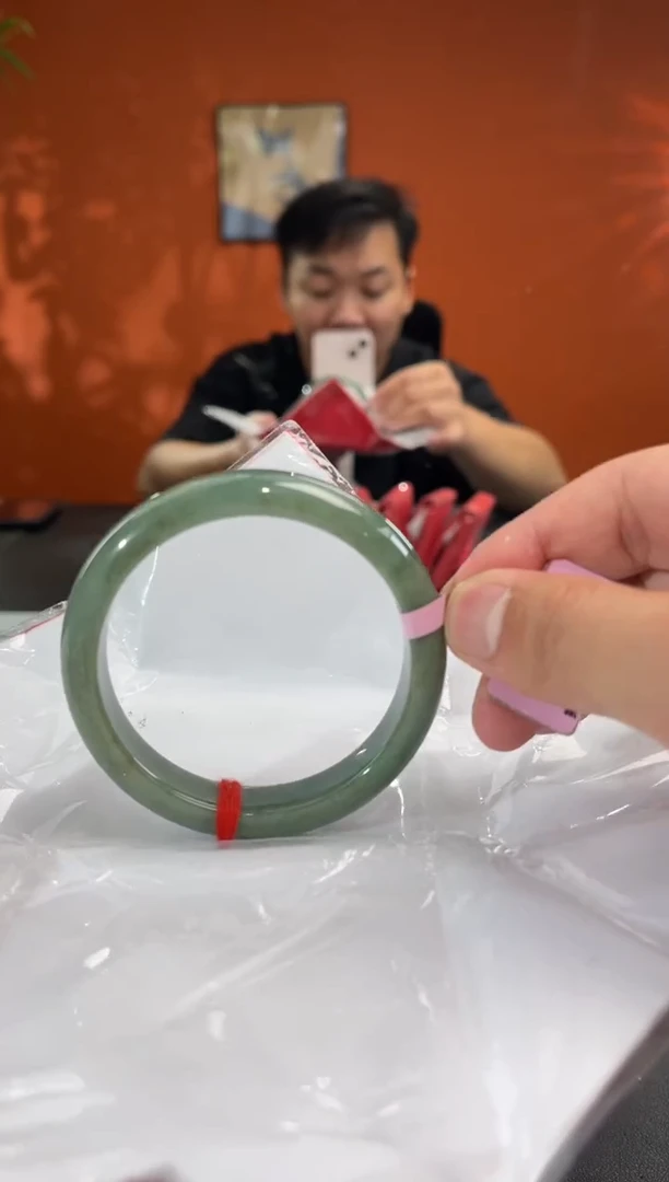 未镶嵌手镯翡翠10 56