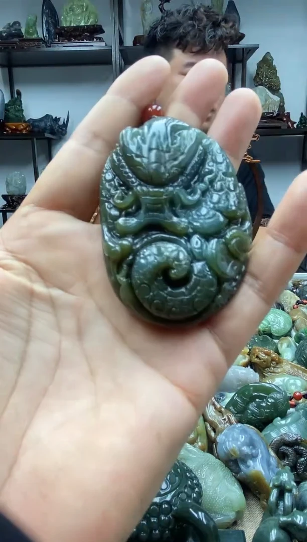 和田玉未镶嵌把件1