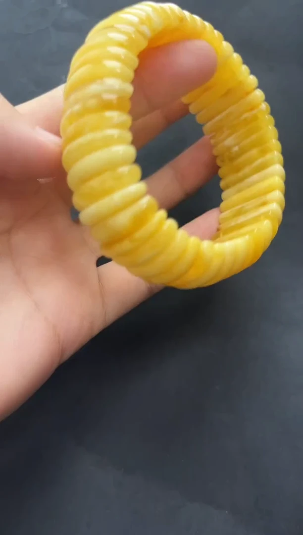 未镶嵌琥珀裸石手牌