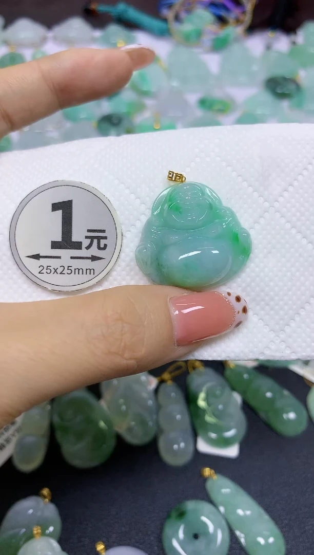 颈饰18K金镶嵌翡翠 天然翡翠A货