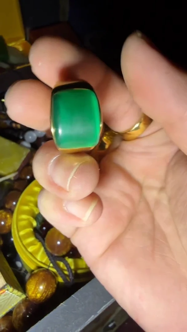 翡翠戒指18K金镶嵌闪购高端商品链接