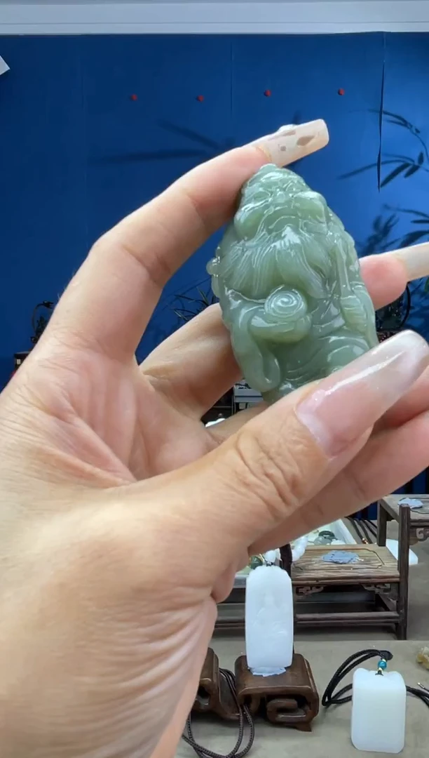 和田玉未镶嵌颈饰1