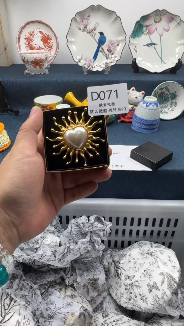瓷片怀**瑜瓷片瓷片瓷片 D071