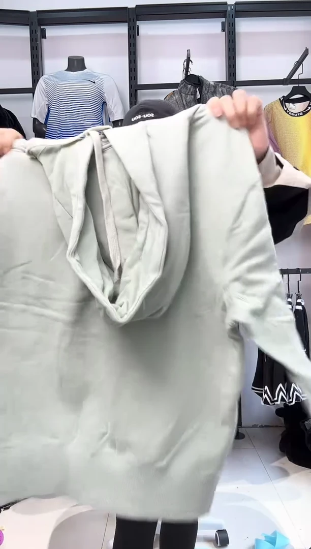 2611 编码  瑕疵直播间过款为准 尺码175