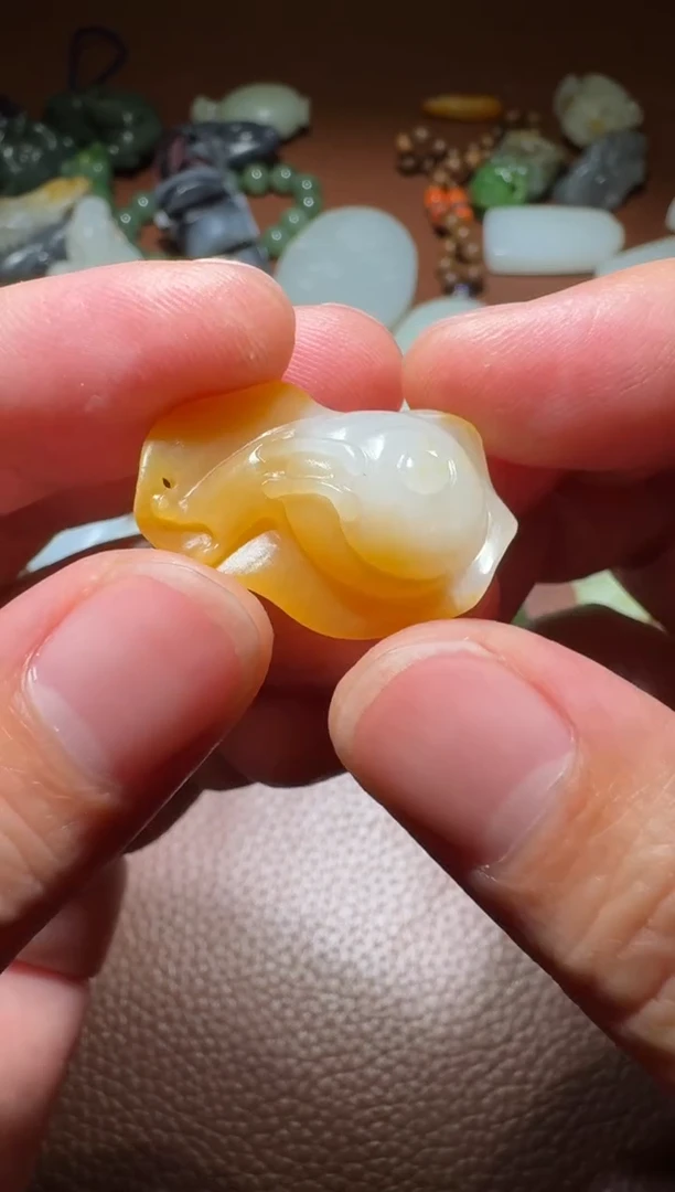 未镶嵌和田玉挂件和田玉