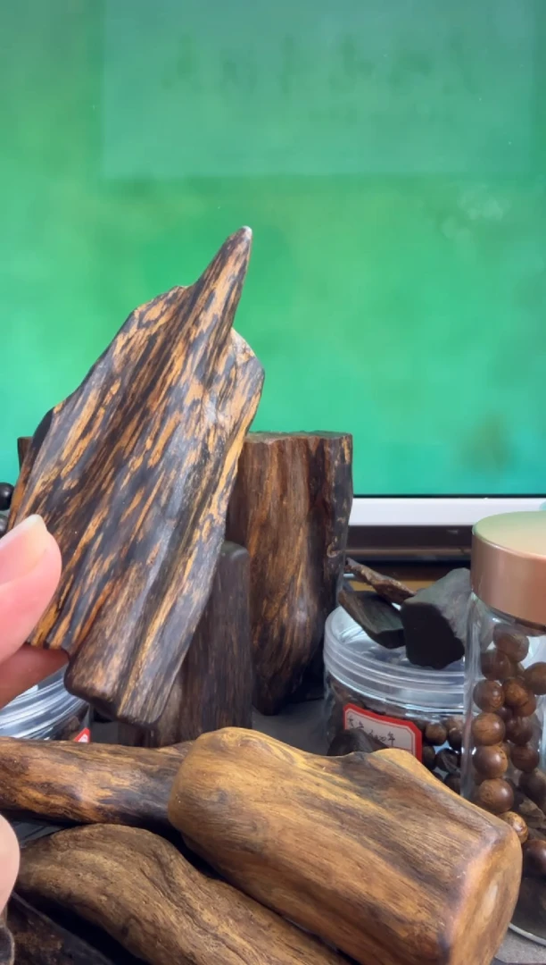 沉香手把件多样性发一