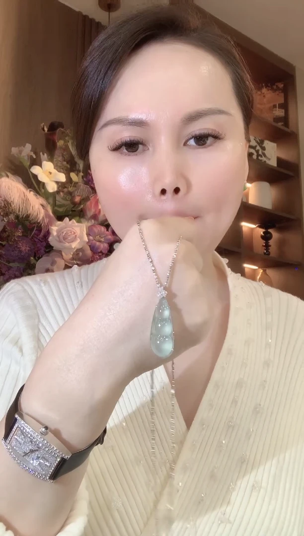 吊坠(不含链)18K金镶嵌翡翠C56