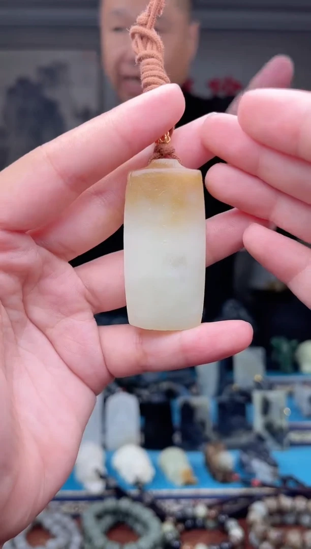 未镶嵌和田玉挂件1