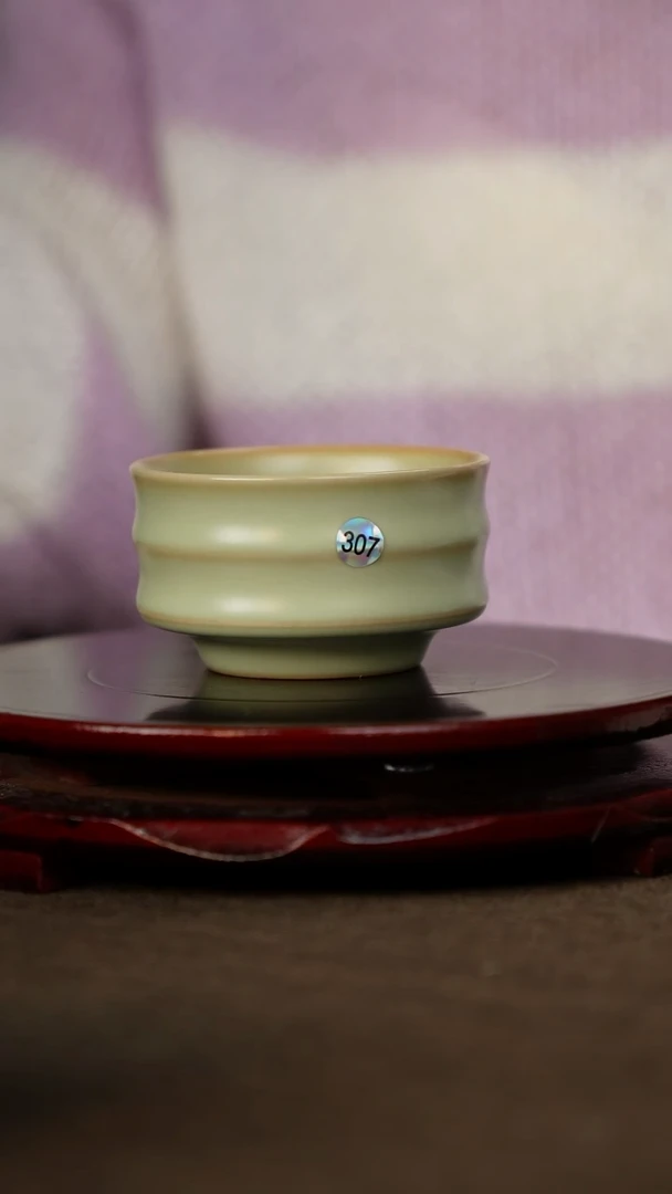 全品 粉青 竹节杯 带底款